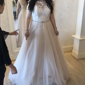 Unworn Unaltered Maggie Sottero Wedding dress